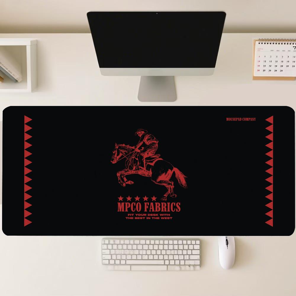 Retro Gaming Desk Setup - بساط فأرة كبير بتصميم فارس محارب